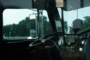 How Much Can You Get Paid if an 18 Wheeler Hits You in Pennsylvania?