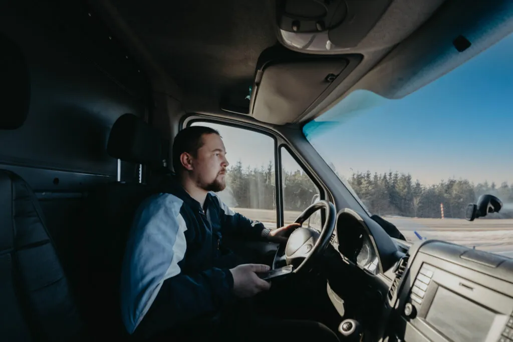 Filing a Lawsuit for Truck Accidents Involving Distracted Drivers